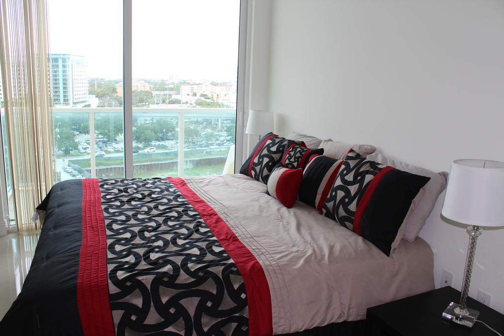 Lyx Suites At One Broadway In Brickell 마이애미 외부 사진