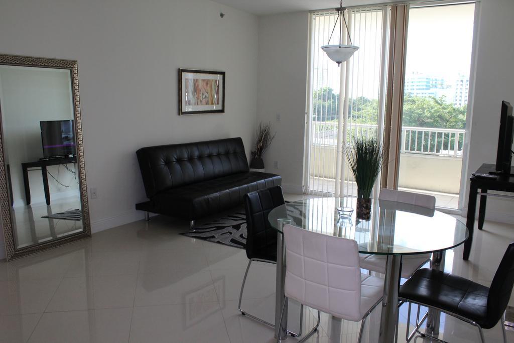 Lyx Suites At One Broadway In Brickell 마이애미 외부 사진